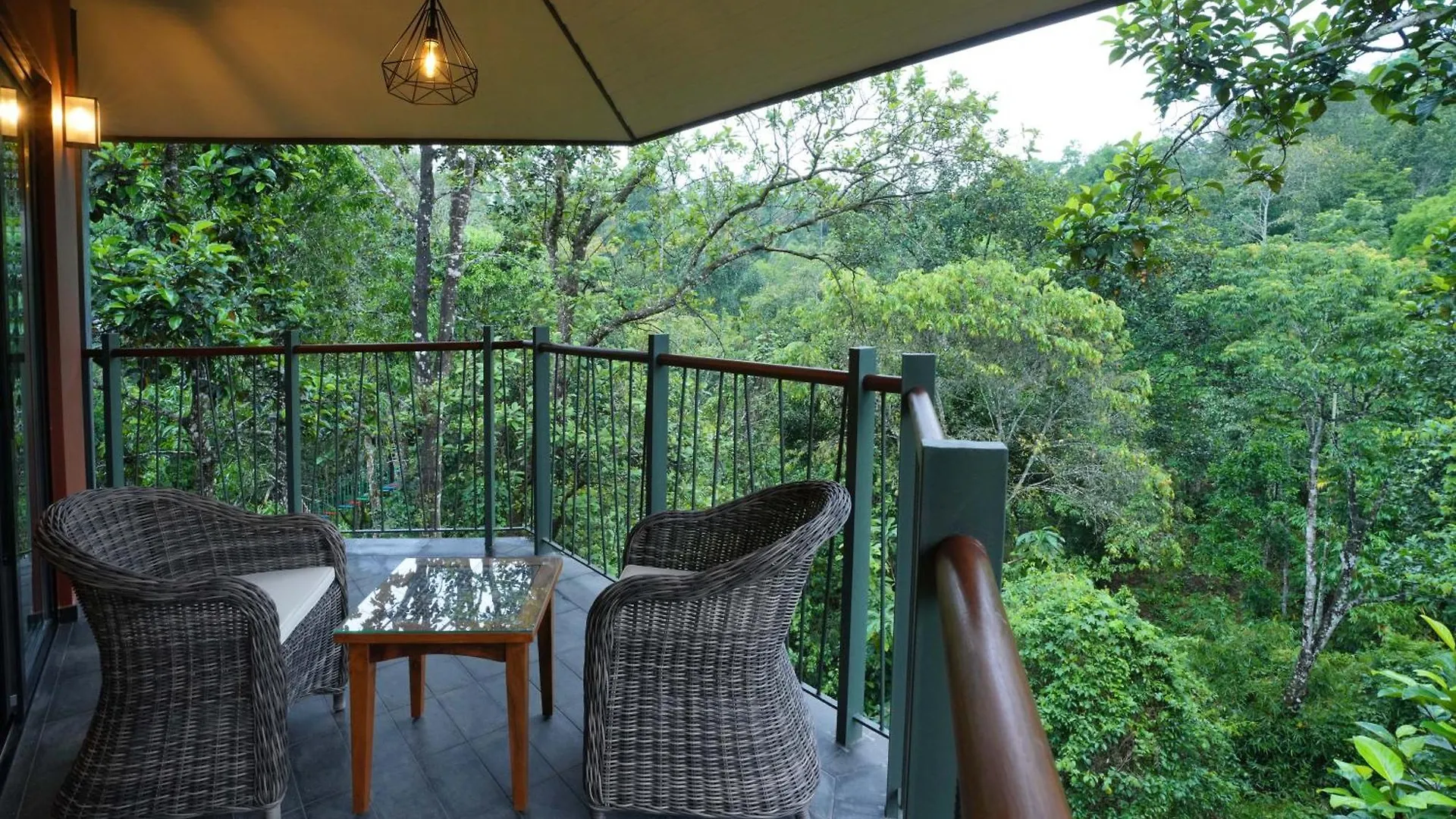 Vyna Hillock Resort And Spa Vythiri Chalet